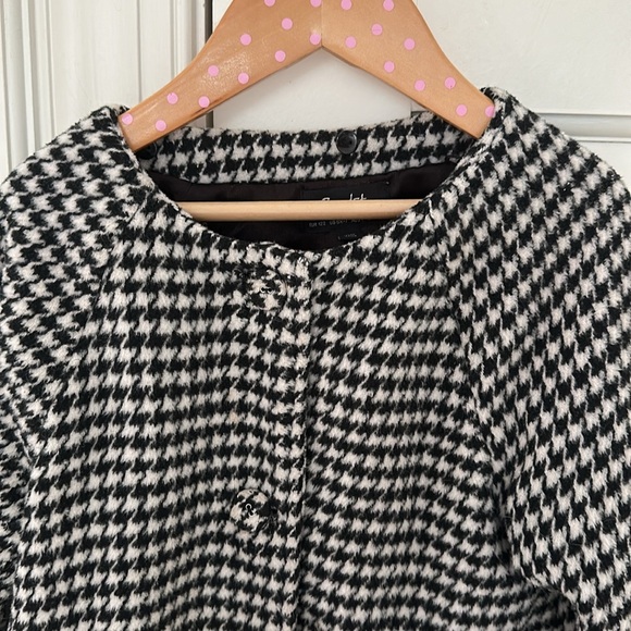 Girl’s Bardot Junior houndstooth coat - Picture 2 of 4